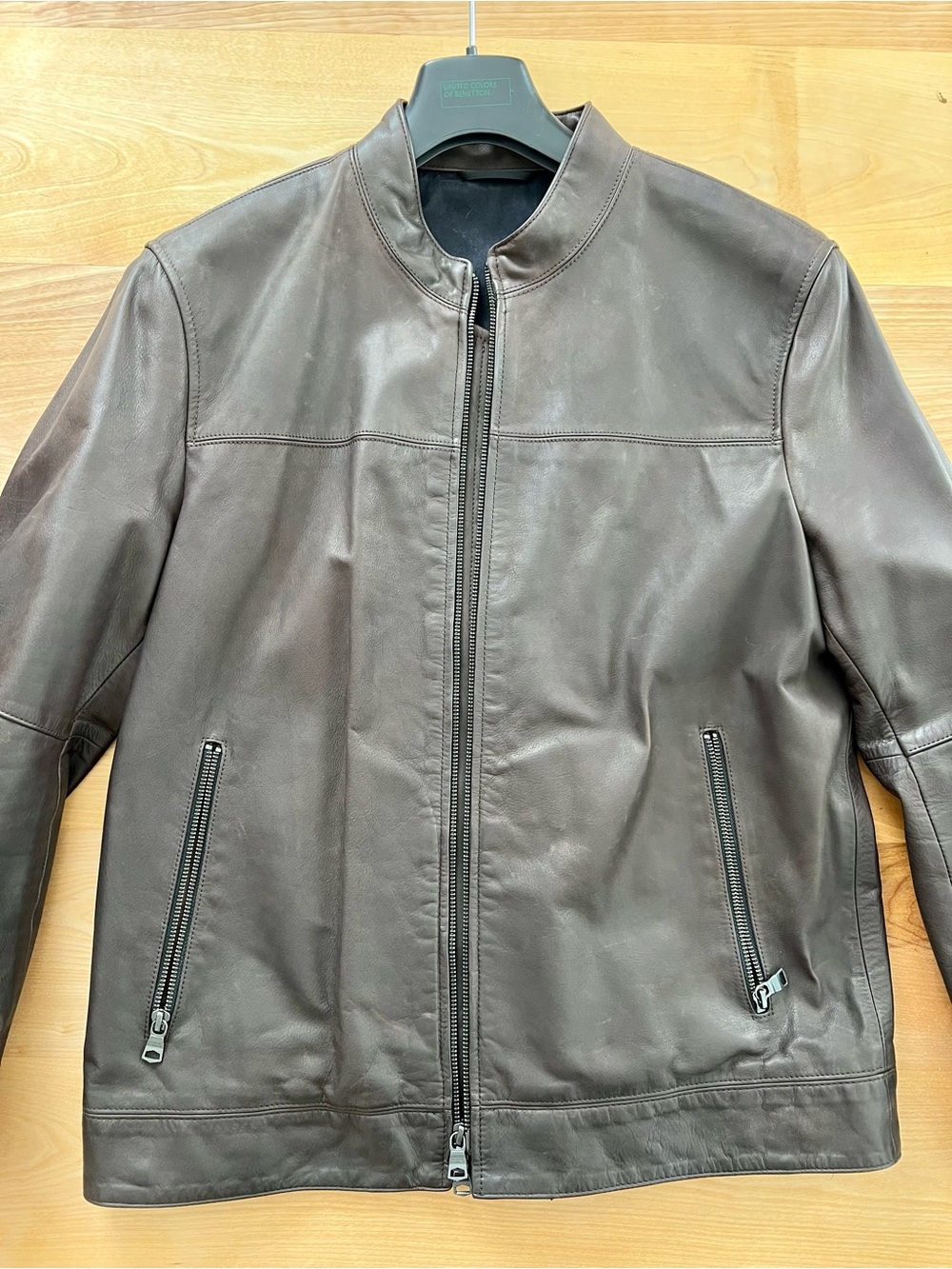 Banana Republic Dark Brown Leather Bomber Jacket size medium